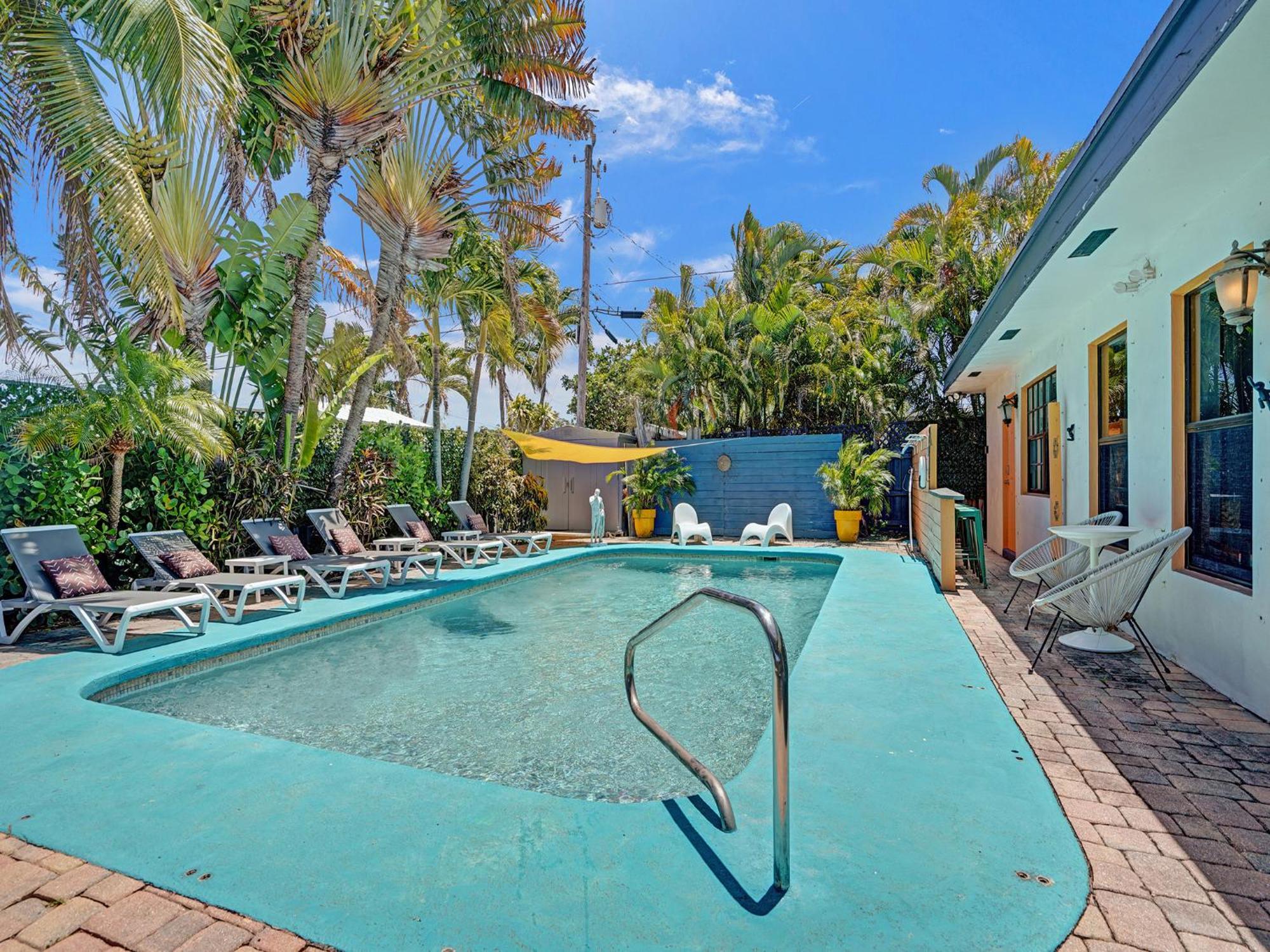 Large Gay Men'S 1 Bedroom W Gameroom Heated Pool Clothing Optional Oakland Park Exterior photo