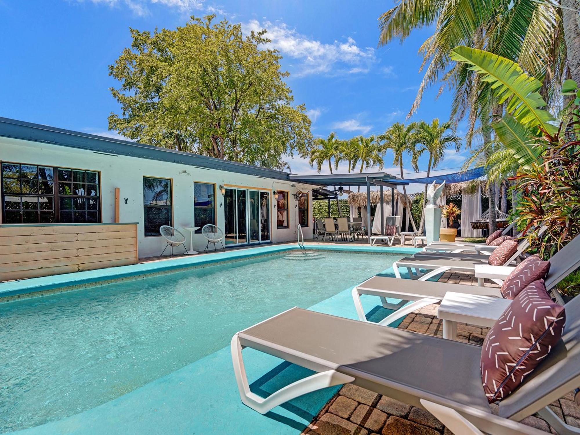 Large Gay Men'S 1 Bedroom W Gameroom Heated Pool Clothing Optional Oakland Park Exterior photo